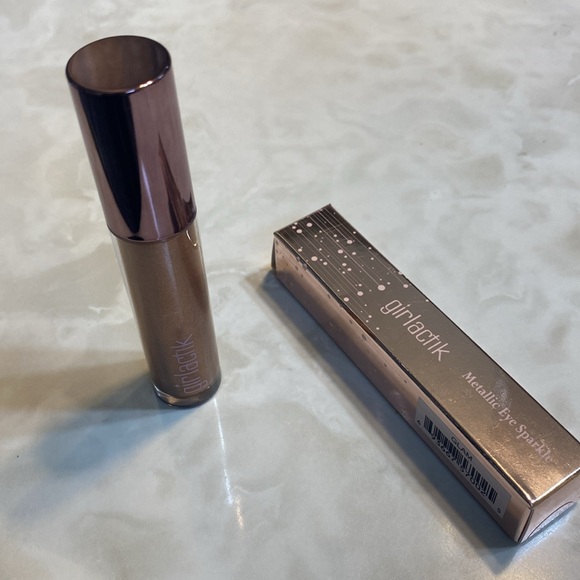 🌟Free add on🌟 Girlactik Metallic Eye Sparkle - Picture 4 of 4